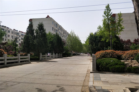 明湖中学对面杭州花园三室两厅三位简装出售有公用停车位